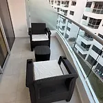 Castelo Apartment Near The Beach With Ac, Gym Y Wifi